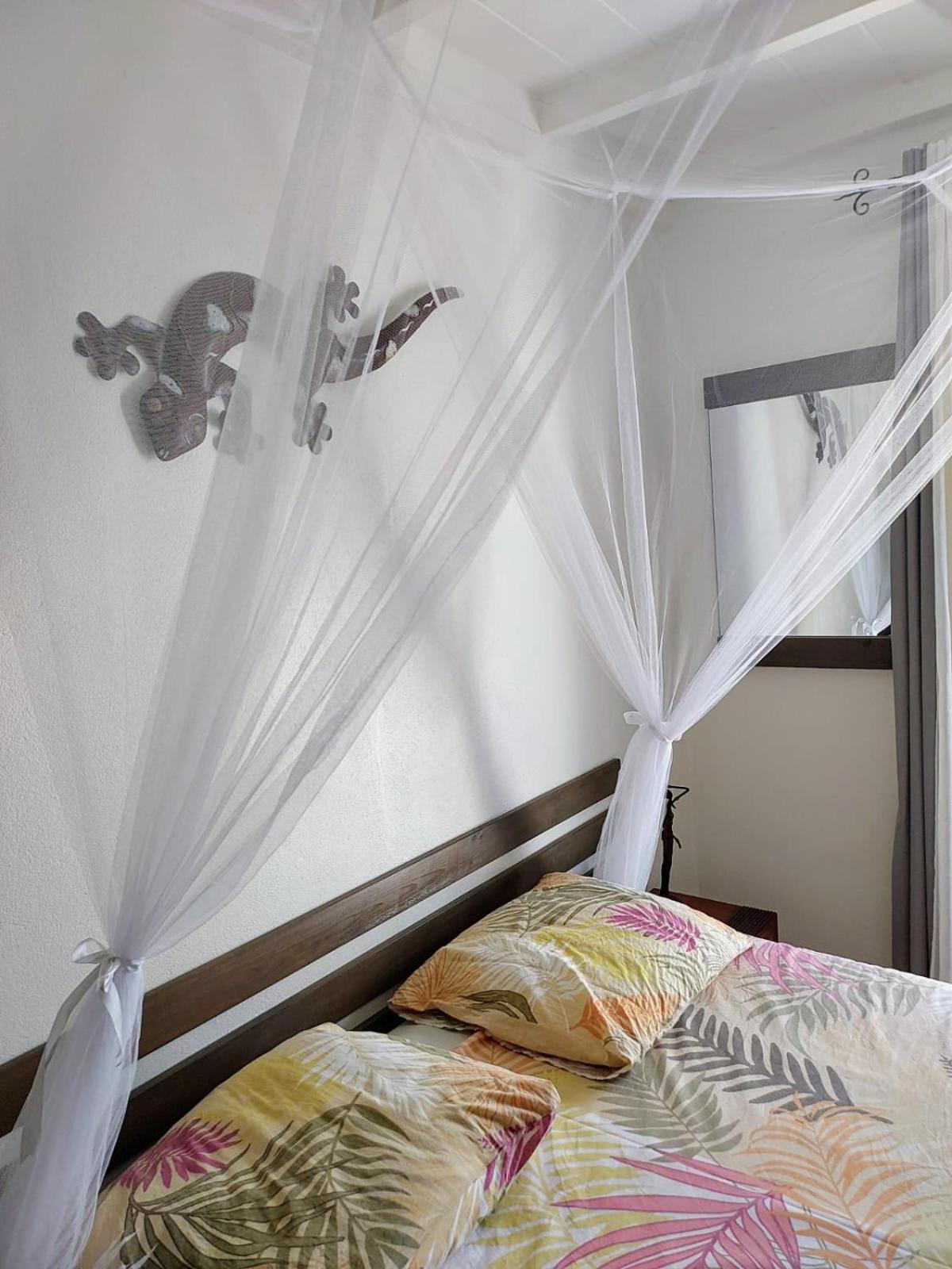 Appartement Chamb'Bouchons à Saint-Francois  Extérieur photo